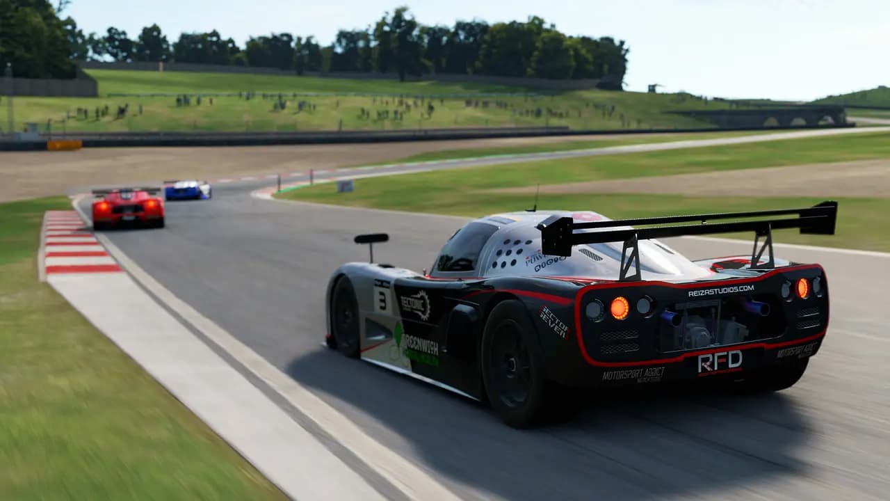 Automobilista 2-ის სათამაშო კადრი თამაშის მიმდინარეობისას.