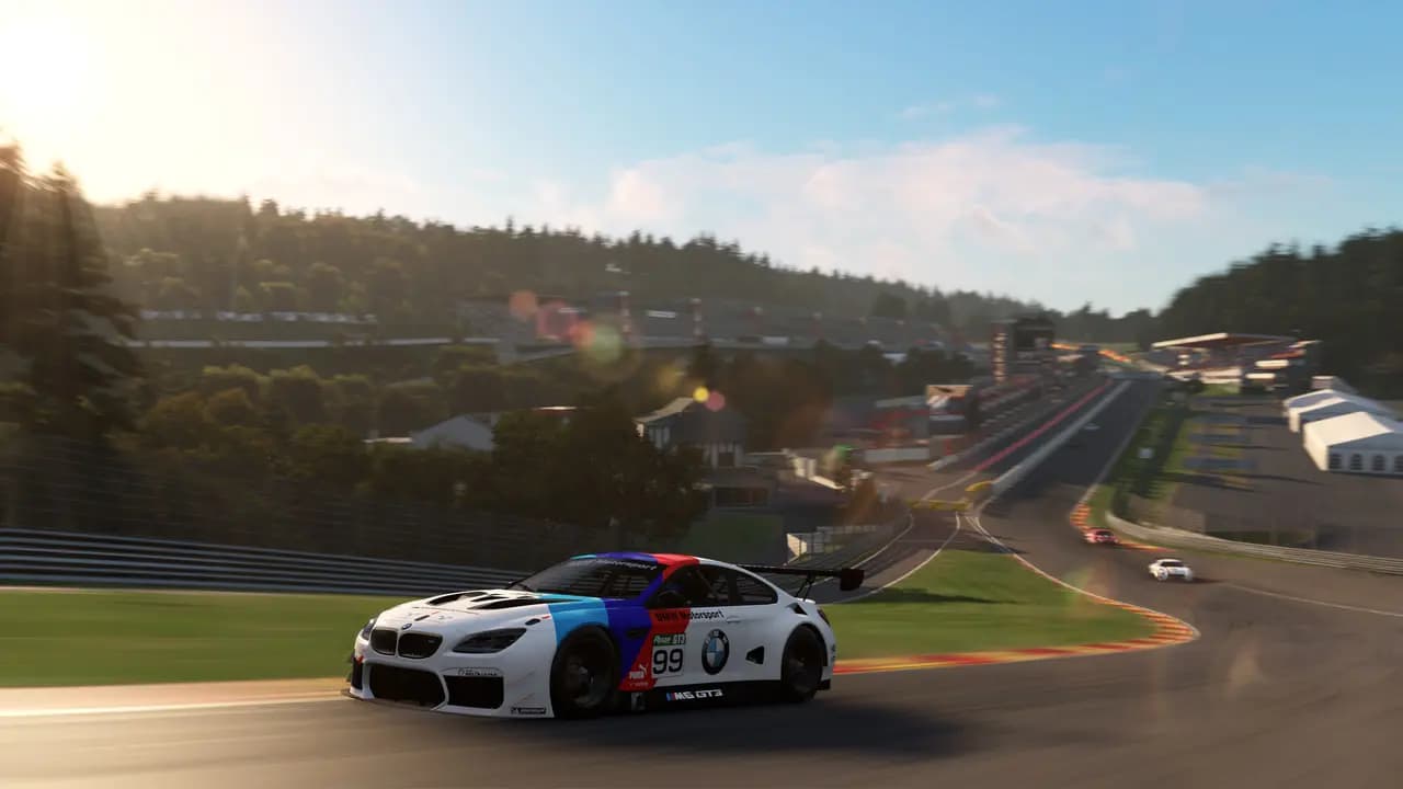 Automobilista 2-ის სათამაშო კადრი თამაშის მიმდინარეობისას.